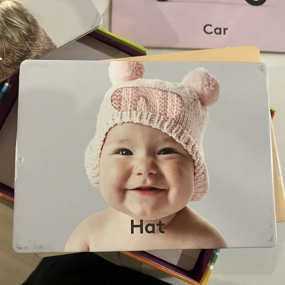 Lovevery Things I See For 7-8 Months Two-Sided Sensory Texture Cards